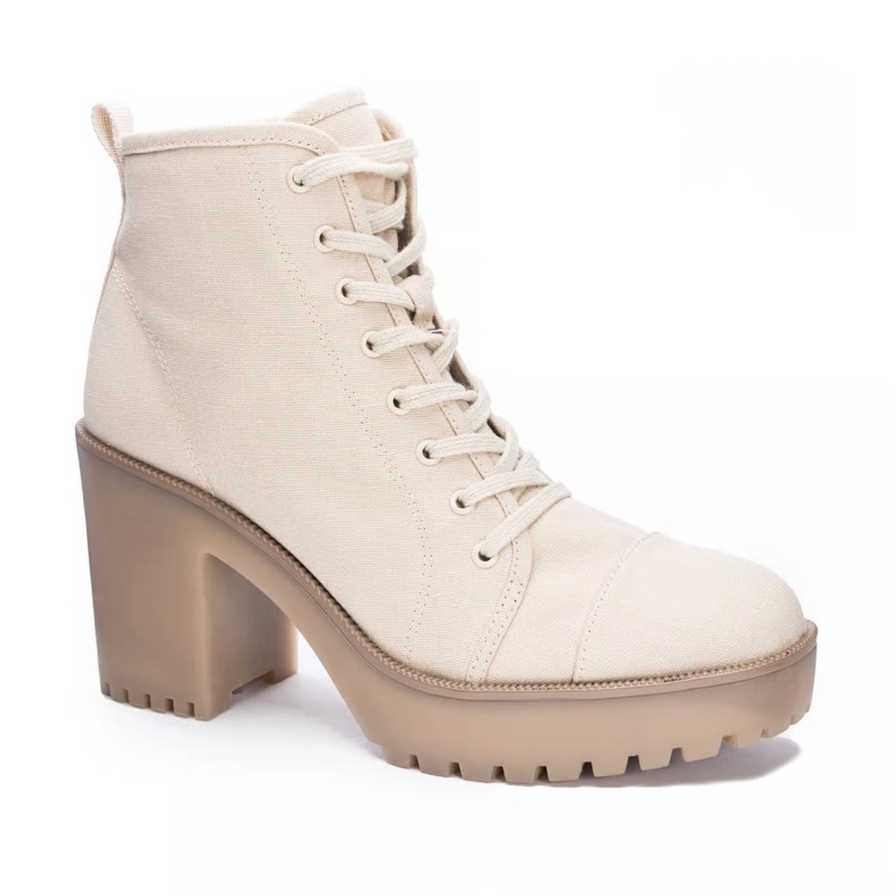 CHINESE LAUNDRY Glance Canvas Bootie women’s 8.5 in Cream